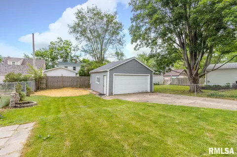 326 Elmhurst Ave, Peoria, IL 61603 photo 36