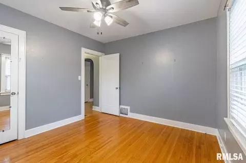 326 Elmhurst Ave, Peoria, IL 61603 photo 24