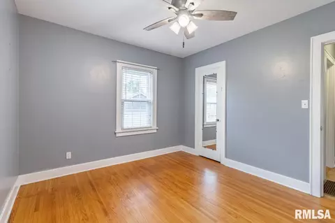 326 Elmhurst Ave, Peoria, IL 61603 photo 23