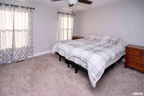 303 Elgin Ave, Washington, IL 61571 photo 14