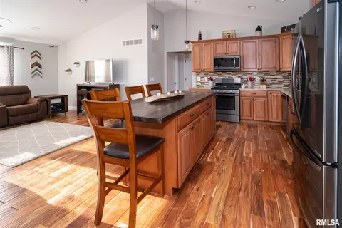 303 Elgin Ave, Washington, IL 61571 photo 11