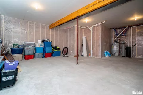 303 Elgin Ave, Washington, IL 61571 photo 43