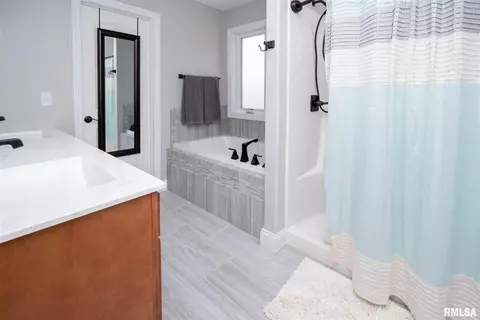 303 Elgin Ave, Washington, IL 61571 photo 17