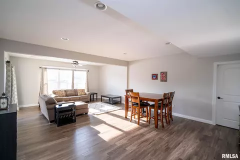 303 Elgin Ave, Washington, IL 61571 photo 30