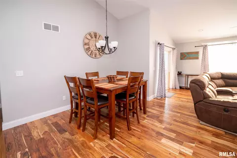 303 Elgin Ave, Washington, IL 61571 photo 8