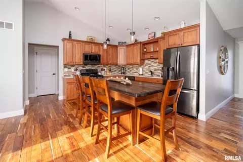 303 Elgin Ave, Washington, IL 61571 photo 10