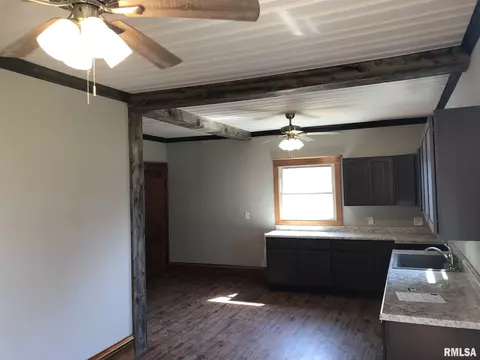 855 Carter St, Fairview, IL 61432 photo 6
