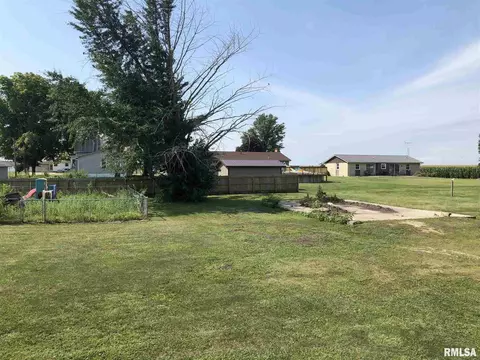 855 Carter St, Fairview, IL 61432 photo 20