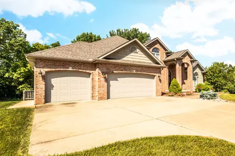 567 Pheasant Trl, Metamora, IL 61548 photo 2