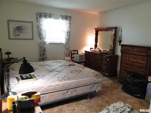121 Kurlene Dr, Macomb, IL 61455 photo 13