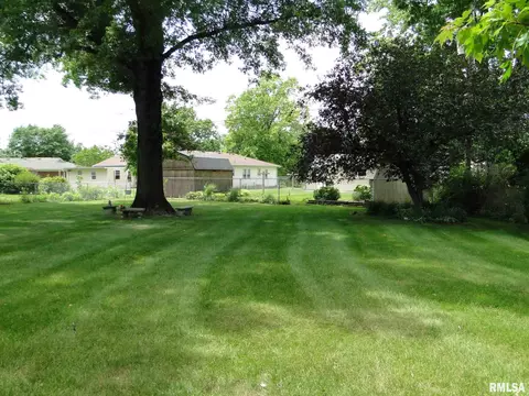 121 Kurlene Dr, Macomb, IL 61455 photo 19