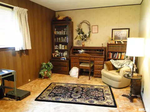 121 Kurlene Dr, Macomb, IL 61455 photo 12