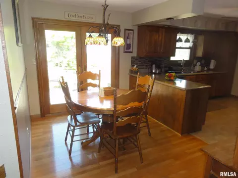 127 N Castle Dr, Dunlap, IL 61525 photo 8