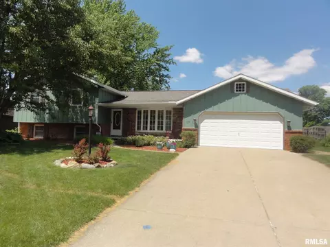 127 N Castle Dr, Dunlap, IL 61525 photo 1