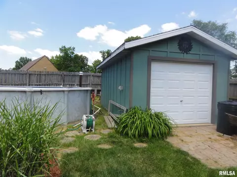 127 N Castle Dr, Dunlap, IL 61525 photo 33