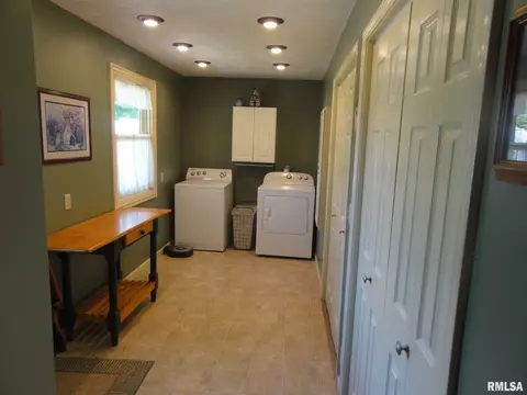 127 N Castle Dr, Dunlap, IL 61525 photo 12