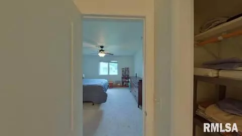 300 Scotch Pine Dr, Macomb, IL 61455 photo 10