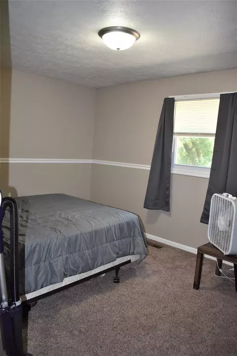 204 N Shaft St, Eureka, IL 61530 photo 11