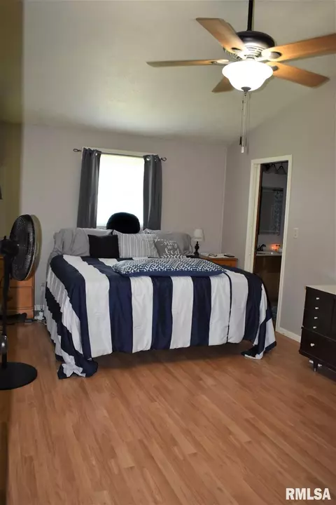 204 N Shaft St, Eureka, IL 61530 photo 9