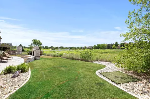 2012 Ebo Ln, Bloomington, IL 61704 photo 7