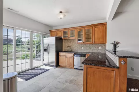 2012 Ebo Ln, Bloomington, IL 61704 photo 32
