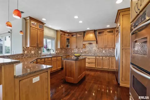 2012 Ebo Ln, Bloomington, IL 61704 photo 18