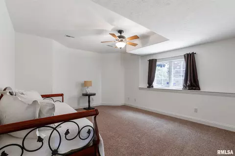 2012 Ebo Ln, Bloomington, IL 61704 photo 38