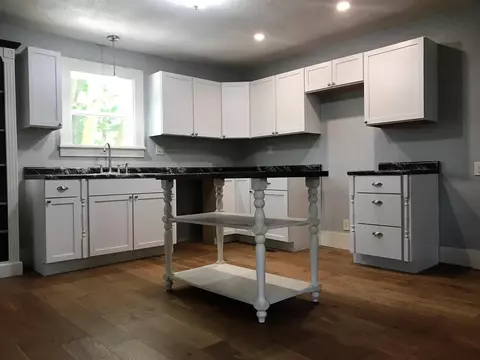 205 N Meek St, Eureka, IL 61530 photo 4