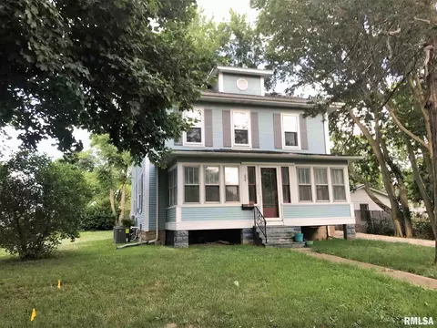 205 N Meek St, Eureka, IL 61530 photo 45