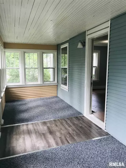 205 N Meek St, Eureka, IL 61530 photo 34