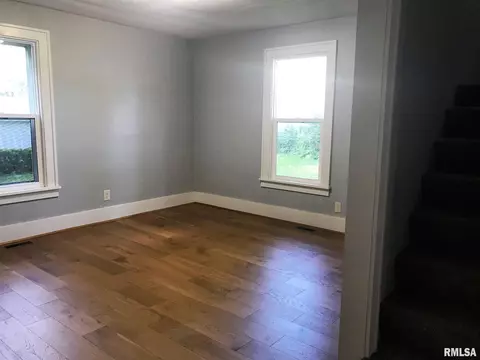 205 N Meek St, Eureka, IL 61530 photo 10