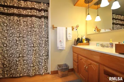 501 S Henry St, Eureka, IL 61530 photo 38