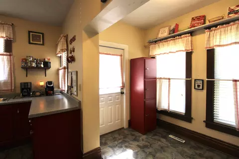 338 E 2nd St, El Paso, IL 61738 photo 14