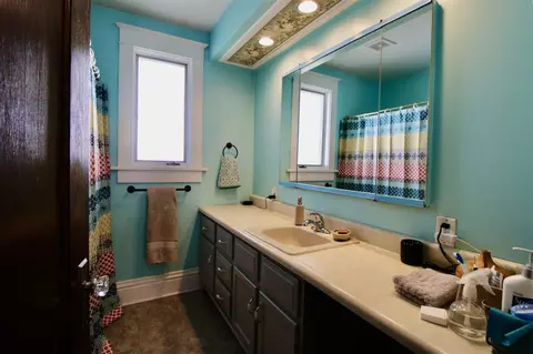 338 E 2nd St, El Paso, IL 61738 photo 17