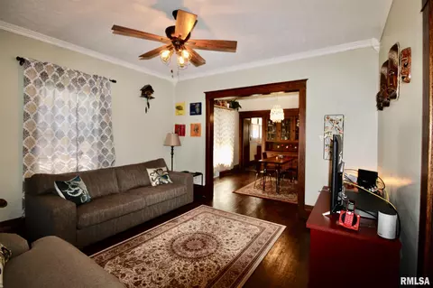 338 E 2nd St, El Paso, IL 61738 photo 6