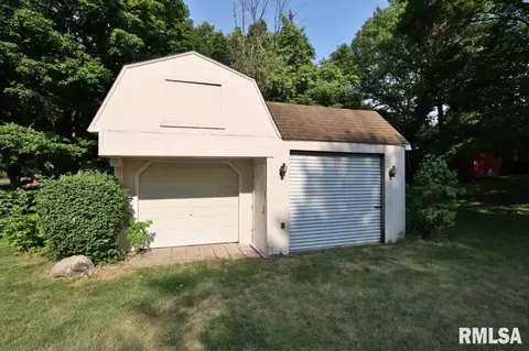 304 W Crow St, Eureka, IL 61530 photo 43
