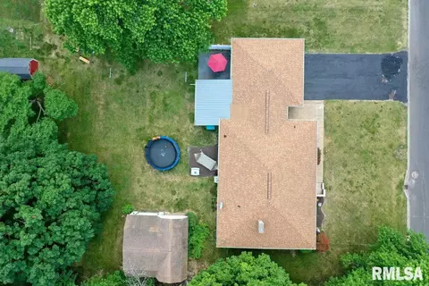 304 W Crow St, Eureka, IL 61530 photo 48