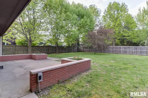 205 E Garfield St, Minier, IL 61759 photo 37