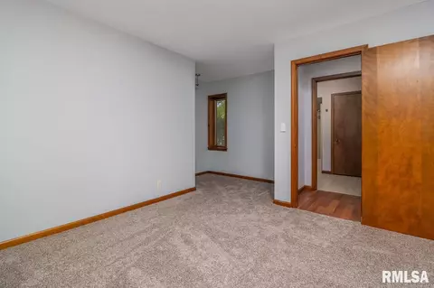 205 E Garfield St, Minier, IL 61759 photo 16