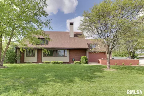 205 E Garfield St, Minier, IL 61759 photo 1