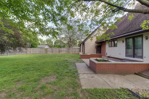 205 E Garfield St, Minier, IL 61759 photo 39