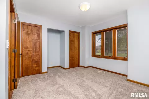 205 E Garfield St, Minier, IL 61759 photo 17