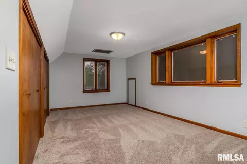 205 E Garfield St, Minier, IL 61759 photo 32