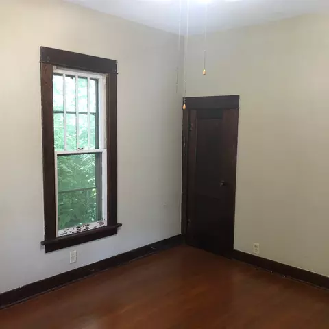 428 N 2nd St, Canton, IL 61520 photo 11