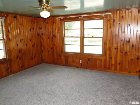 427 S Johnson St, Macomb, IL 61455 photo 16