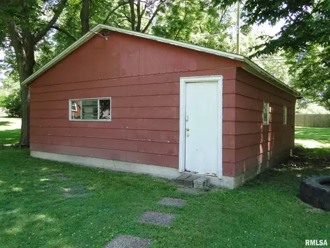 427 S Johnson St, Macomb, IL 61455 photo 21