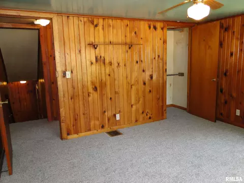 427 S Johnson St, Macomb, IL 61455 photo 17