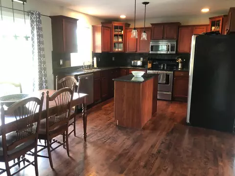 11520 N Ballymore Ave, Dunlap, IL 61525 photo 3