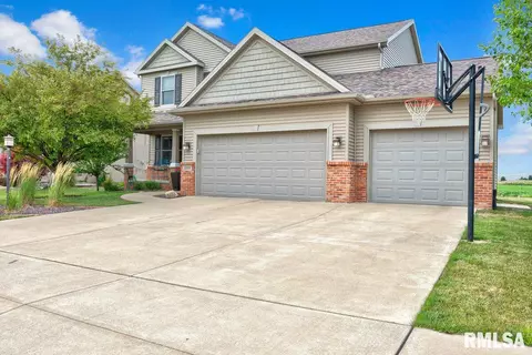 1253 E Monroe St, Morton, IL 61550 photo 5
