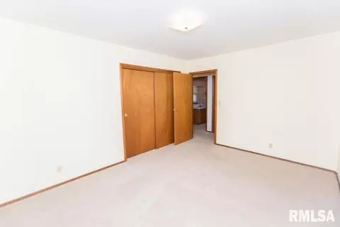 107 S Liberty St, Eureka, IL 61530 photo 18